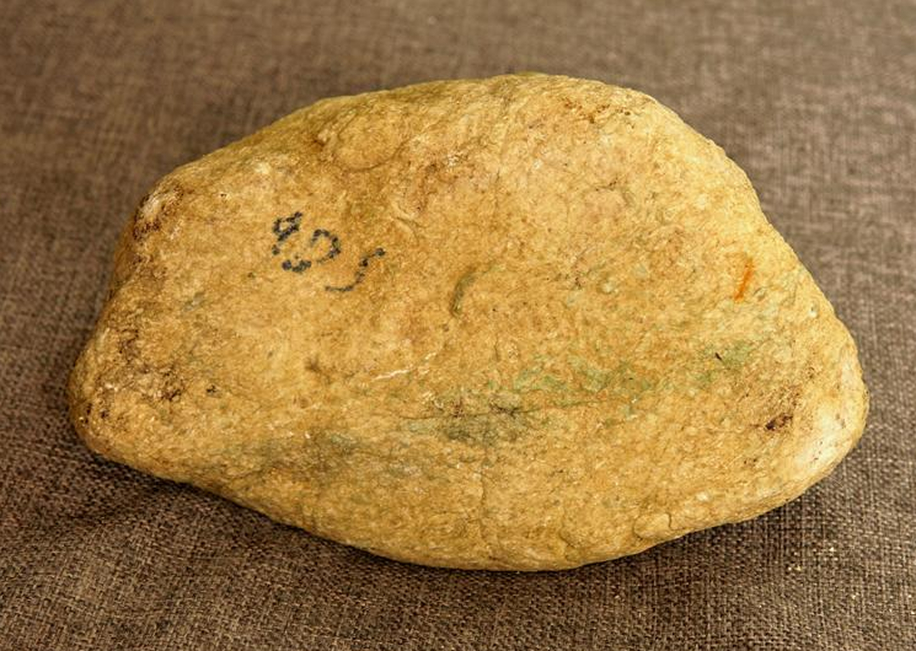 翡翠原石有哪些皮壳?看这几点就够了!