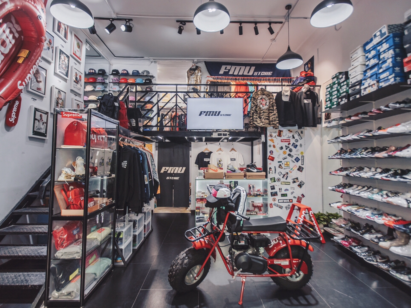 上海潮牌店聚集地 _上海有哪些潮牌专卖店