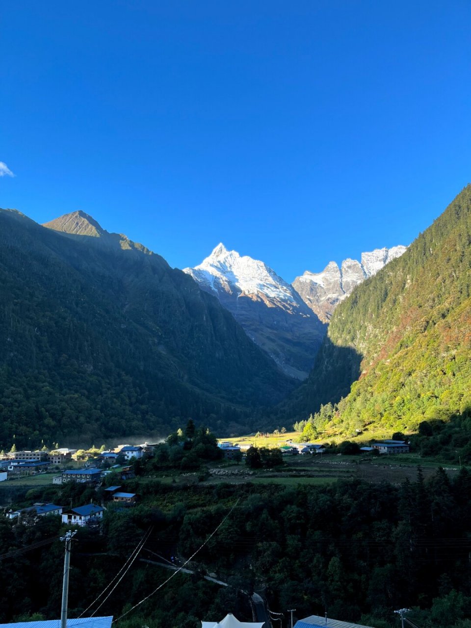 尼农大峡谷轻轻松松就走完啊  今天是雨崩徒步的最后一天,我们将从上