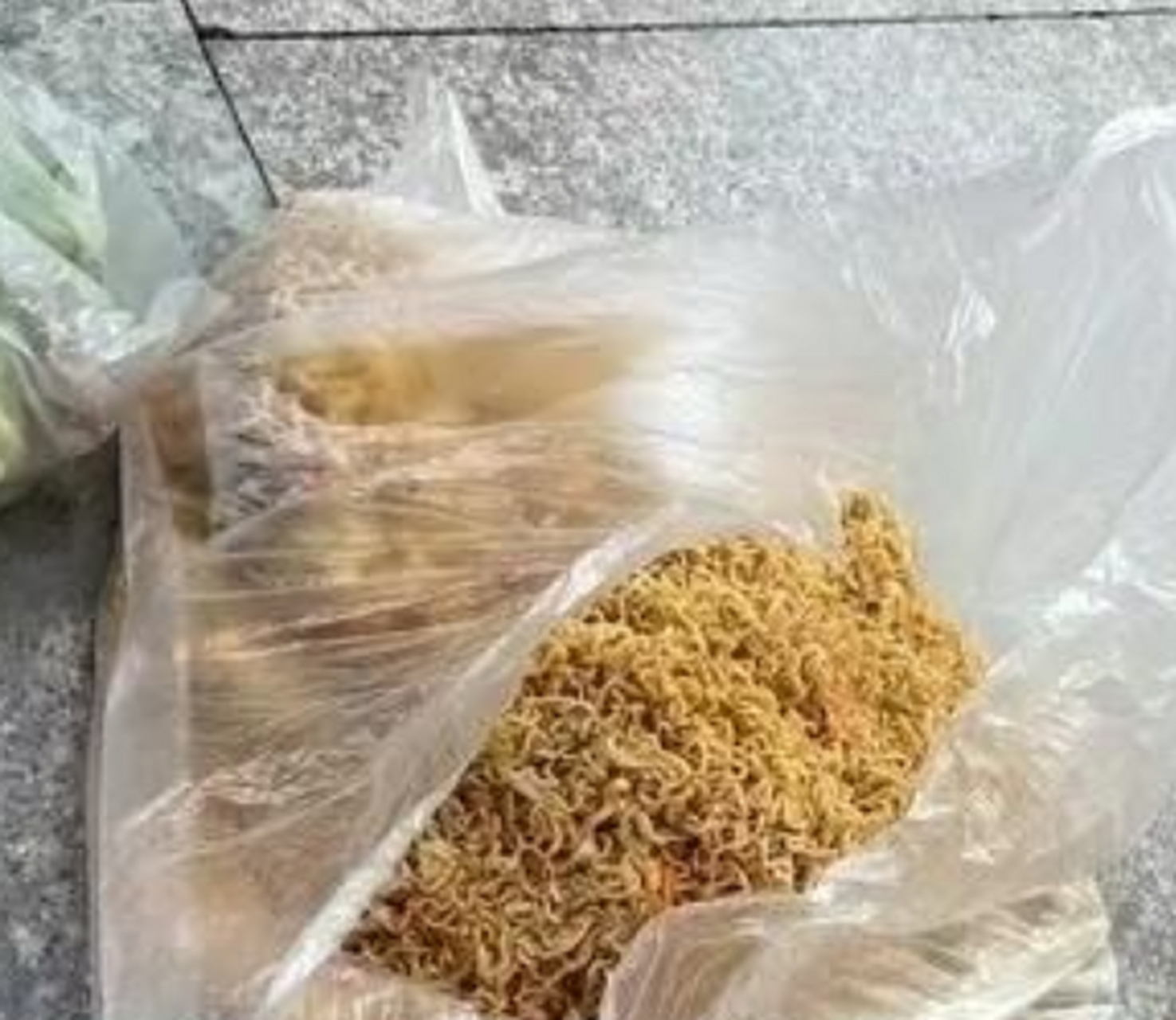 一个苍蝇屎,坏了一锅粥啊,扔了吧还是