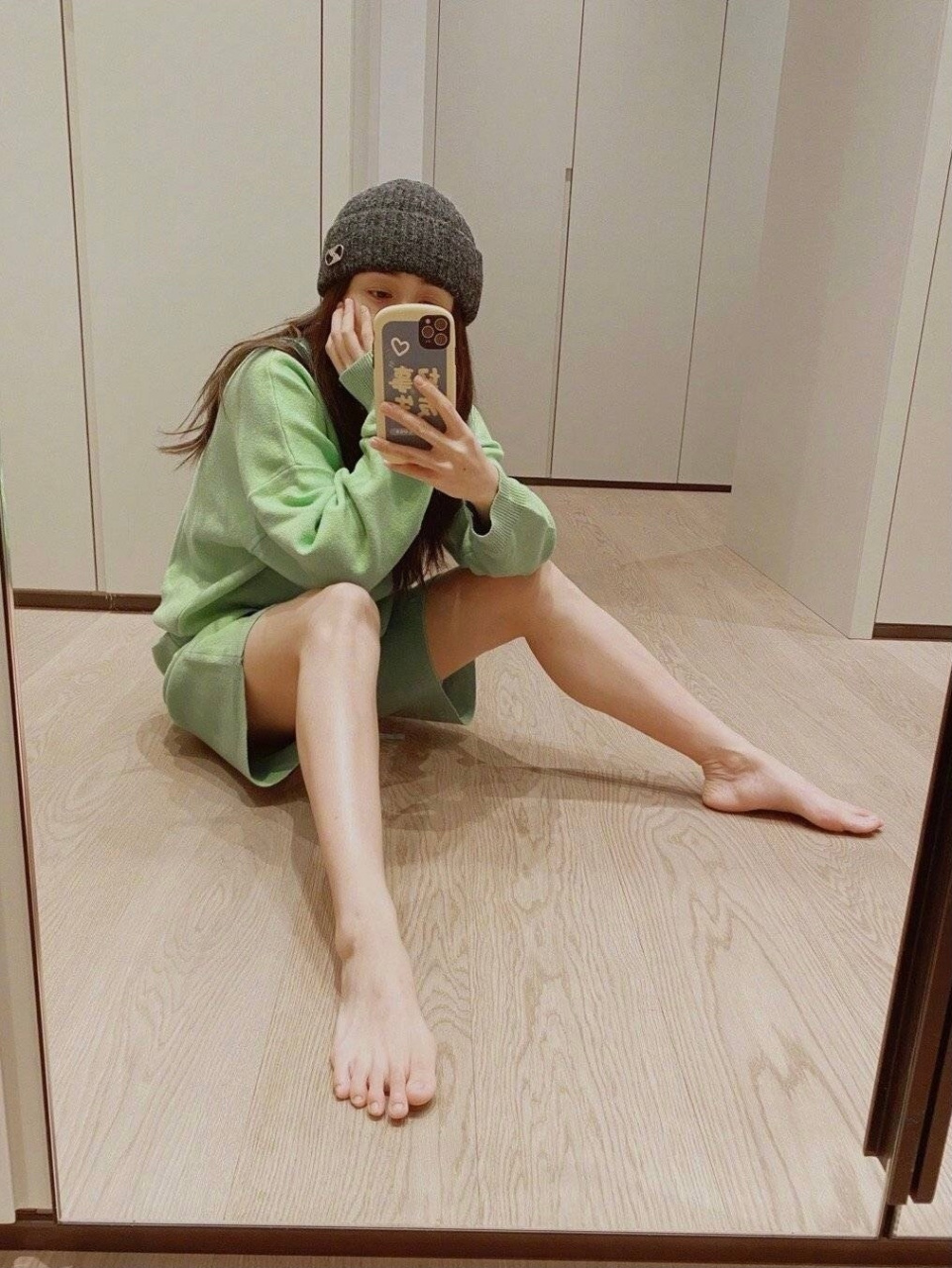 刘芸  美腿玉足合集