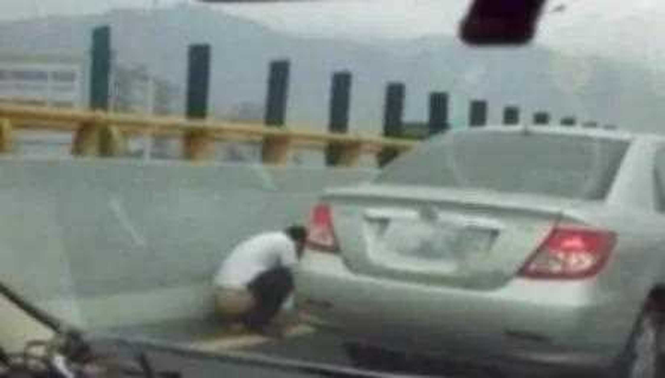 讨论 :有没有人开车想拉大号,要喷出来又找不到厕所,都是怎么整的.