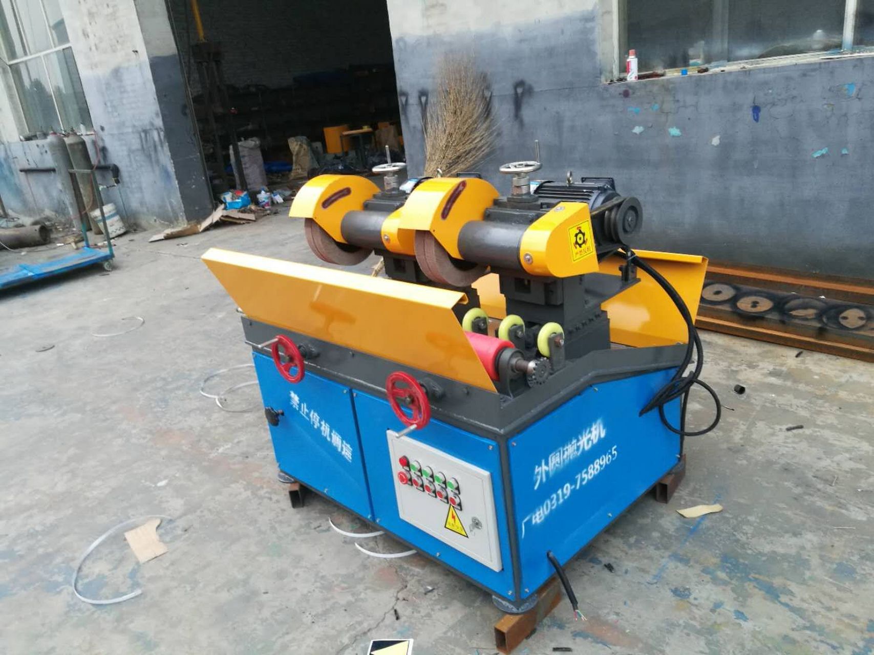 两组不锈钢管抛光机钢管除锈抛光机图片#钢管除锈抛光机# #钢管除锈机