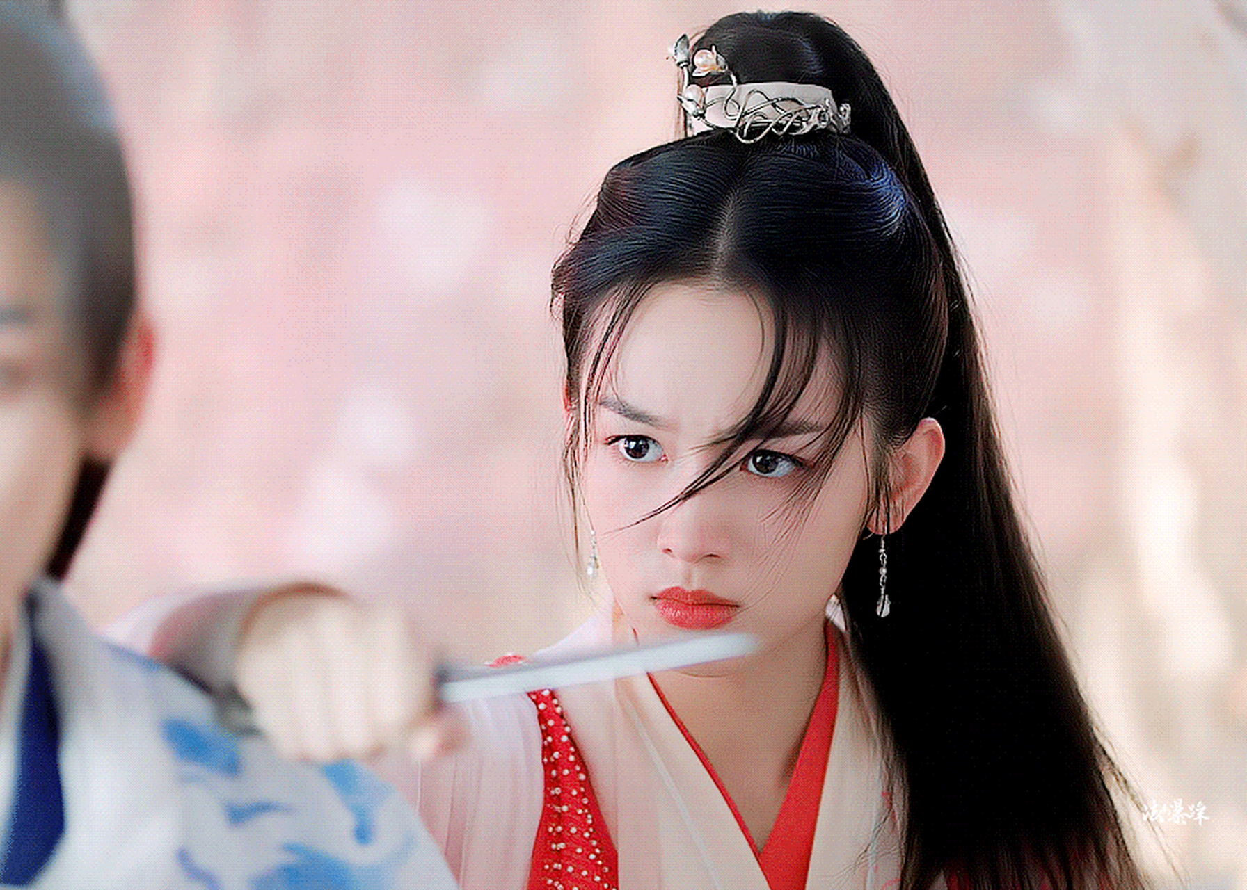 张婧仪古装##护心# 网友投稿:张婧仪,周也内鱼双胞胎的程度 大家觉得