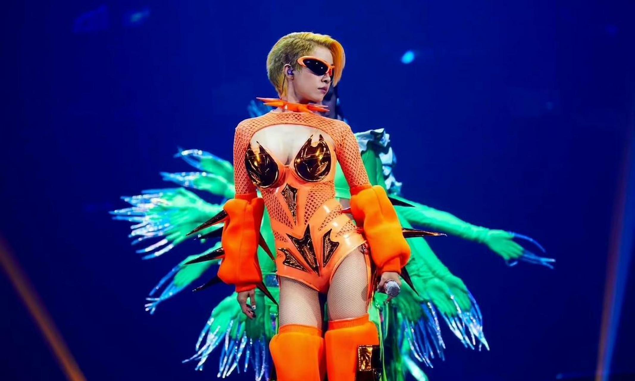 蔡依林演唱会再现雷人造型,这是什么外星人画风啊?