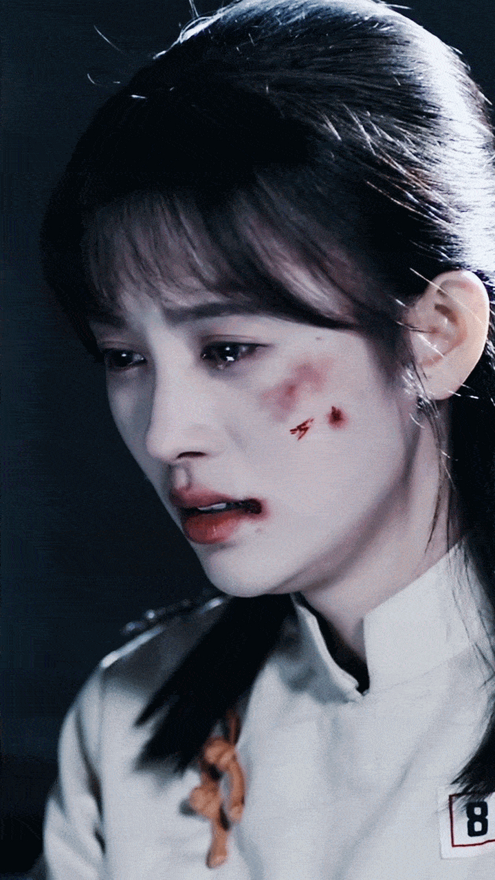 鞠婧祎# 鞠婧祎一滴泪哭戏好有破碎感~!