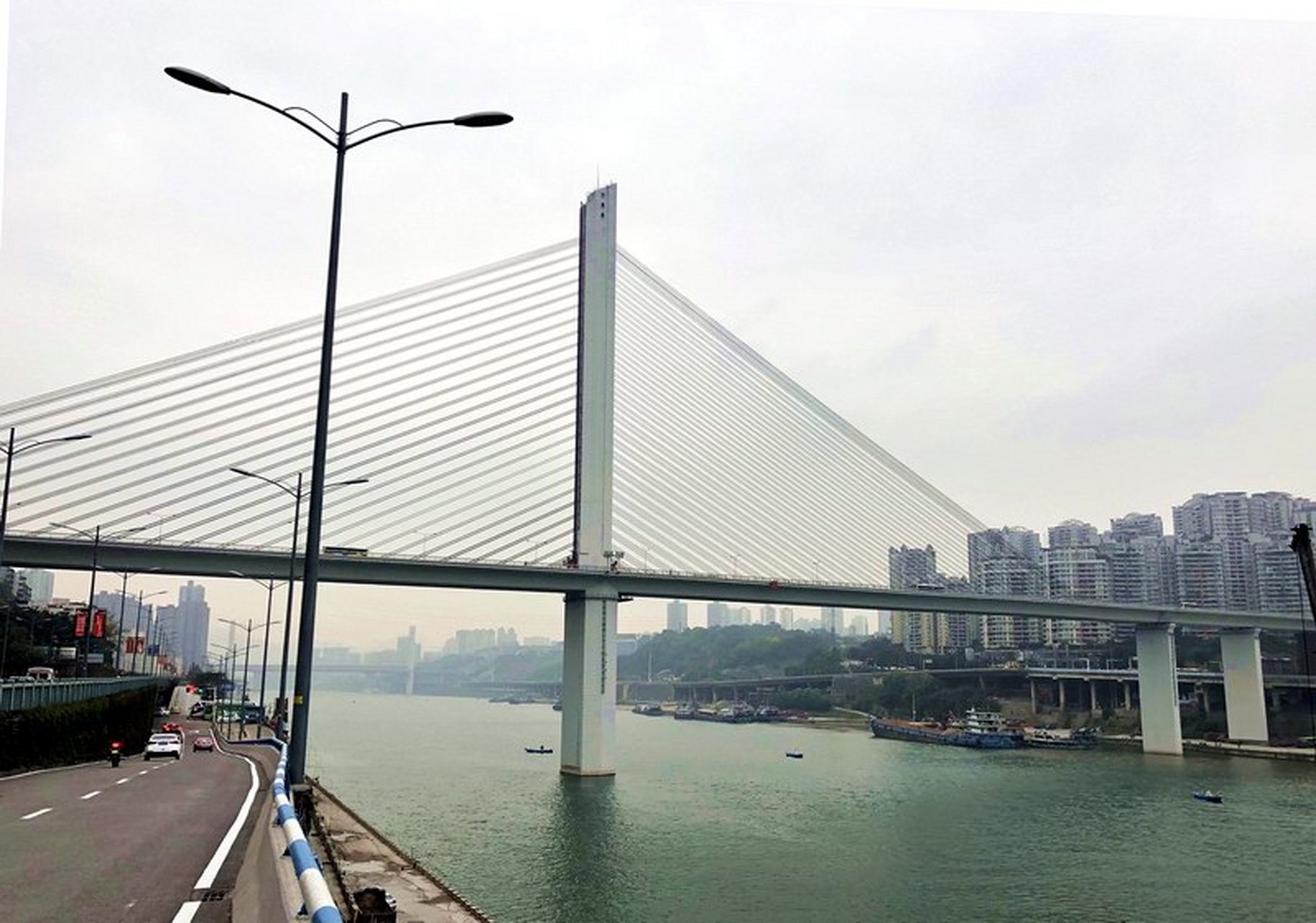中国第一座斜拉桥——石门嘉陵江大桥 嘉陵江石门大桥,是中国重庆市