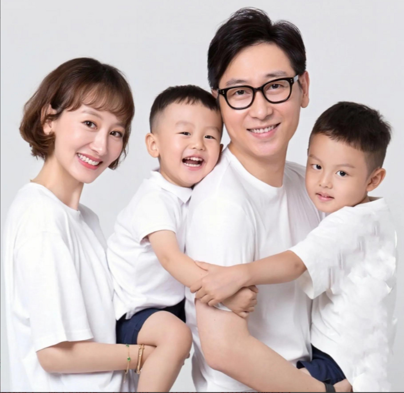 我对他很亏欠 郭晓敏和丈夫李好,是娱乐圈儿为数不多一对儿共同扎根在