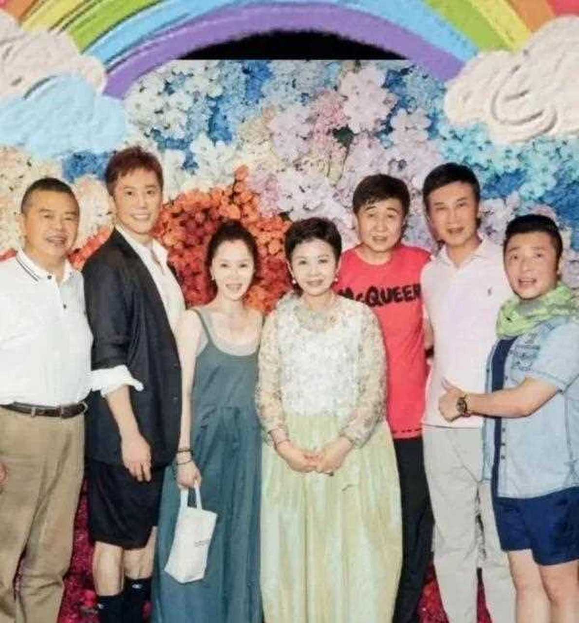 黄鹤翔老婆图片