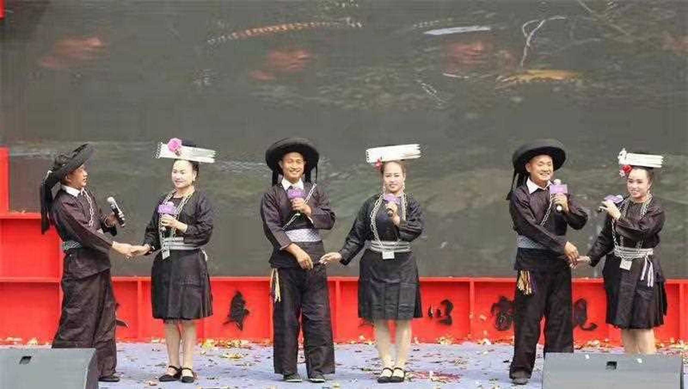 中国传统民歌节在成都郫都望丛祠举行  歌唱家廖昌永回家乡助阵