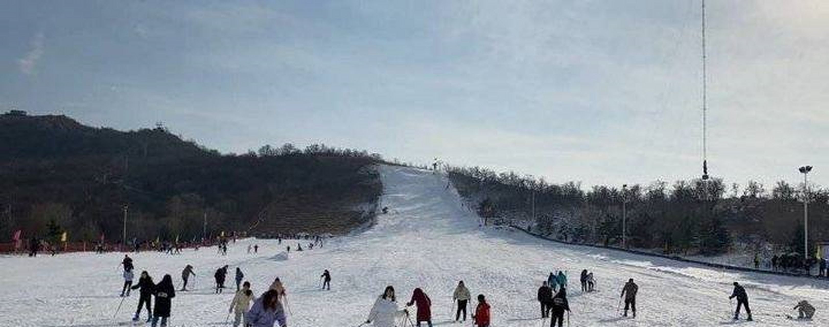 泰安徂徕山滑雪场图片