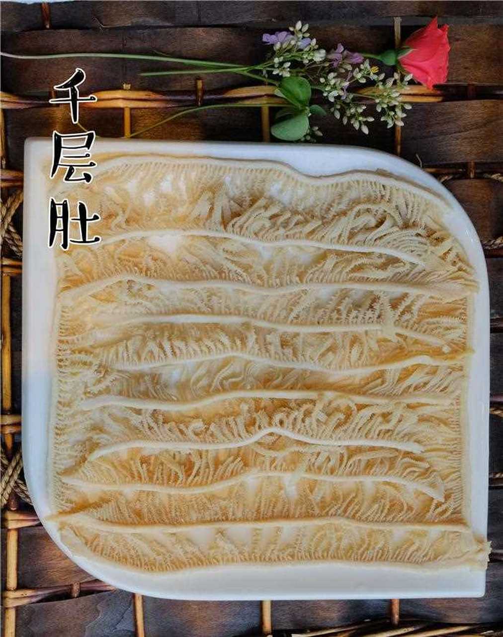 启华火锅以创始人名字命名,从重庆而来,专注一生,只为