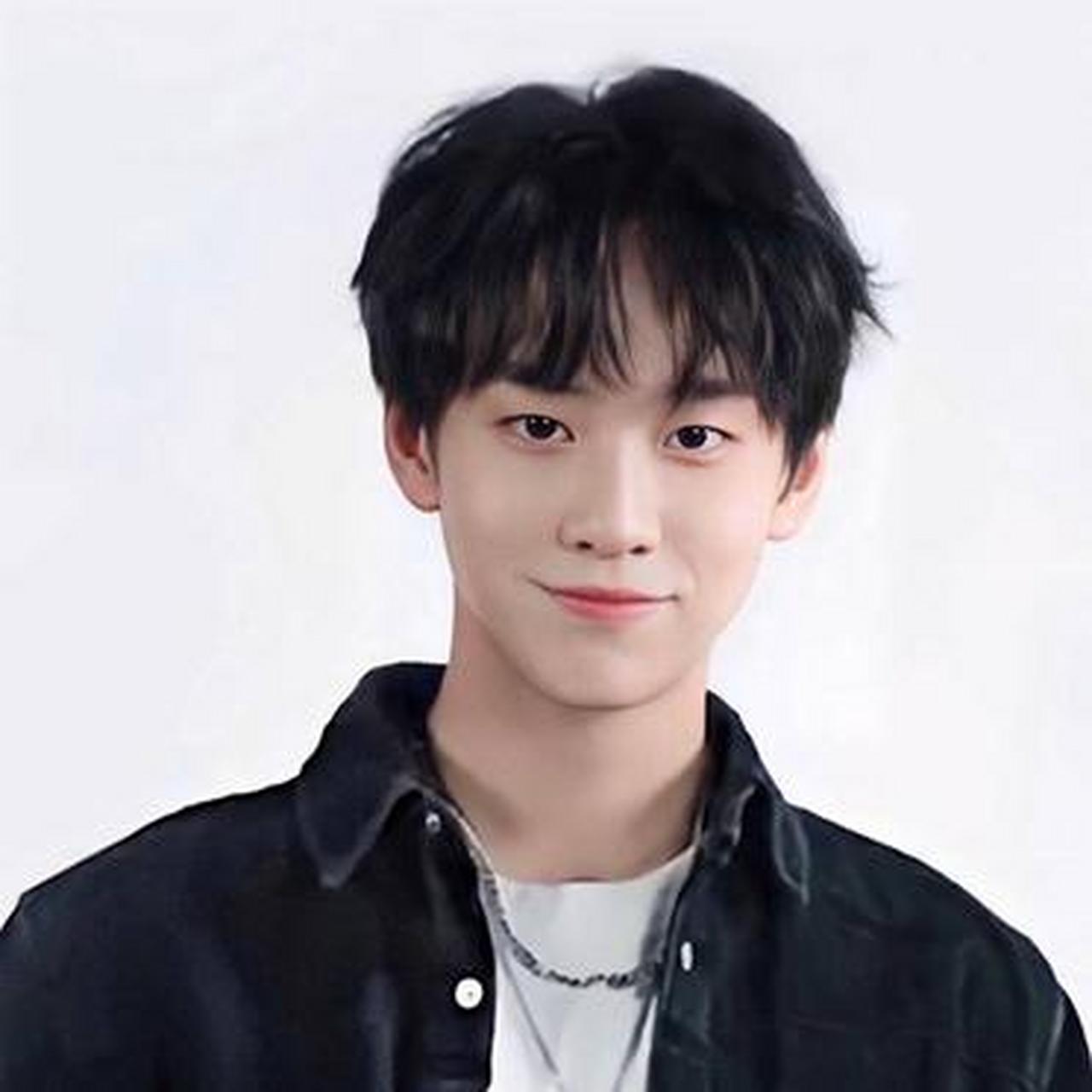 余景天道歉以后,并没能起到多大的作用.