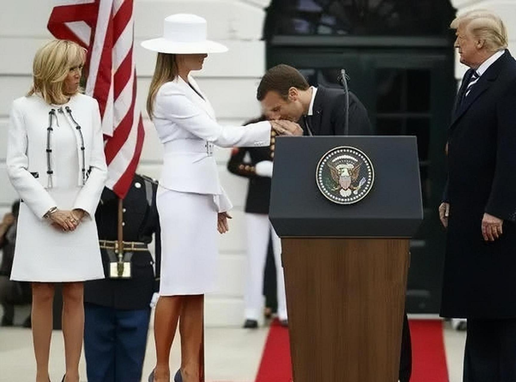 马克龙亲吻梅拉尼娅,老特不高兴了!