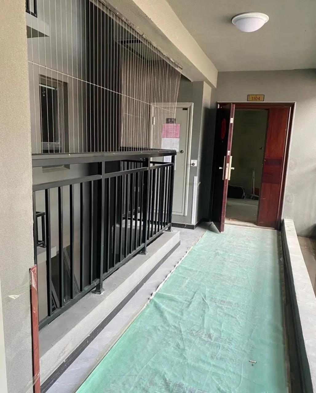 网友花10几万买的连廊,是一个西边户,公摊太大了.