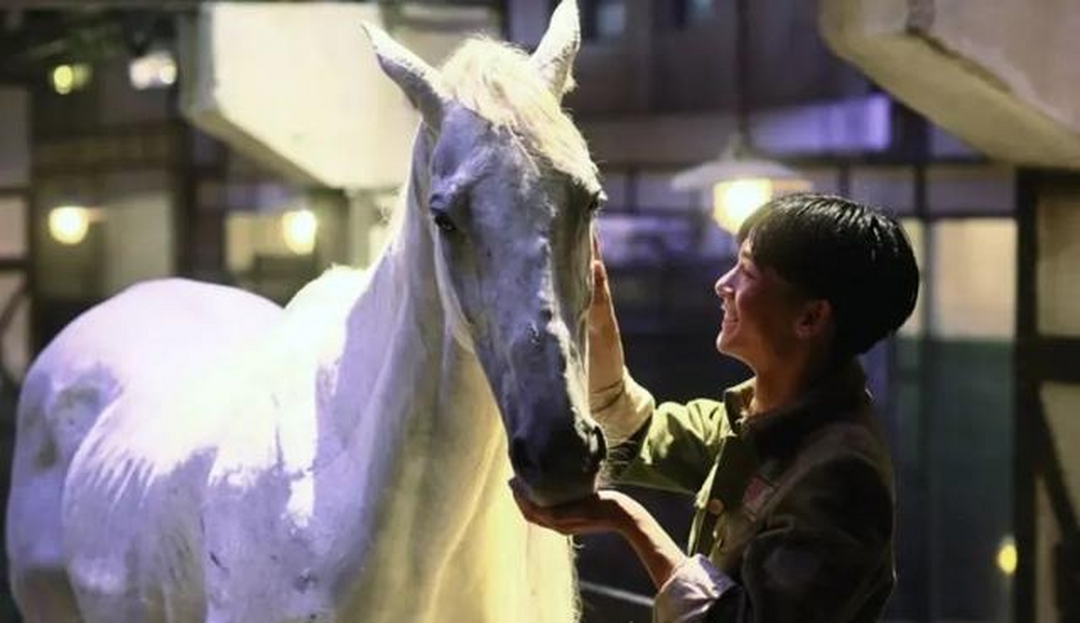 与张子枫联袂主演电影《再见,少年》的张宥浩 .