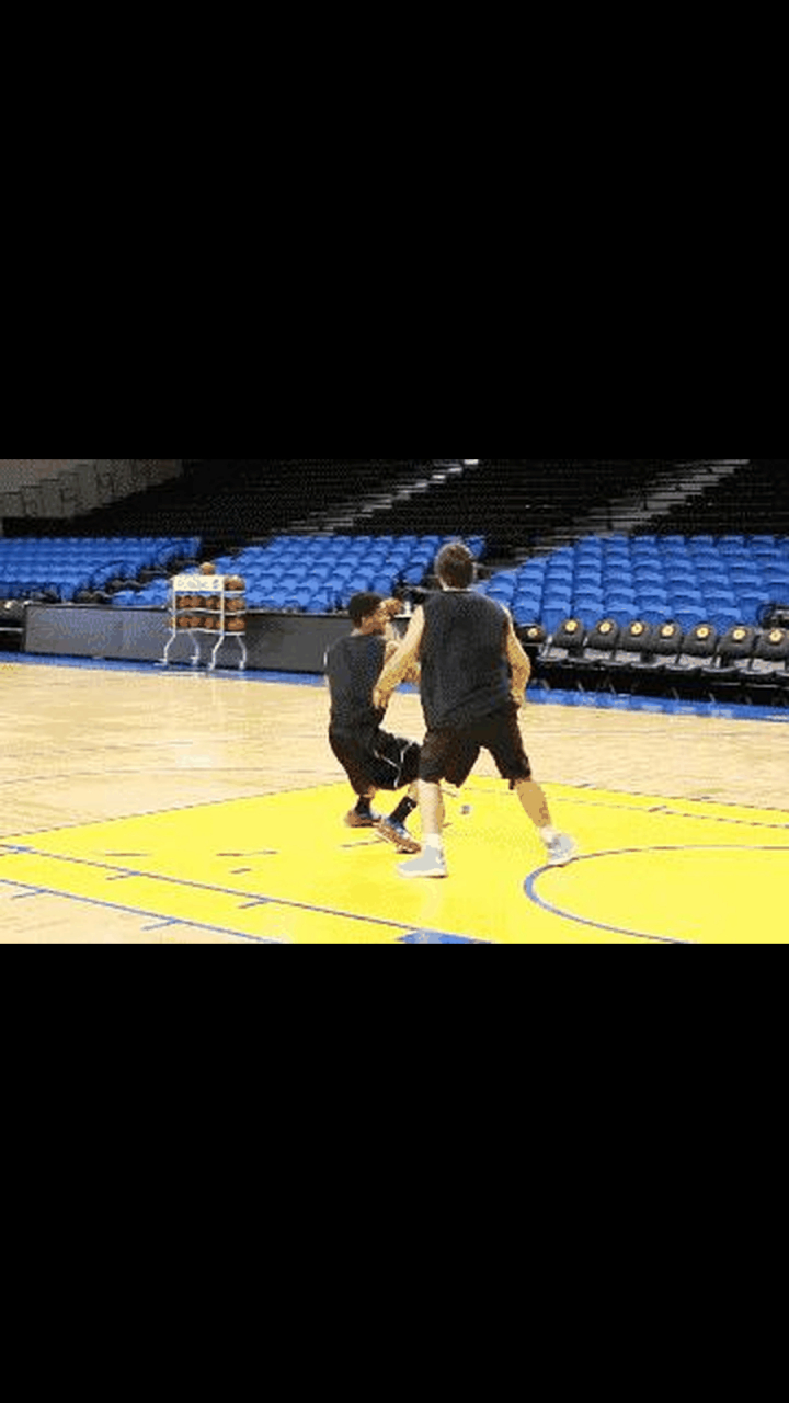 gif创作人# 技术辩论贴: 什么样是真正的soma步,什么样是走步,可以说