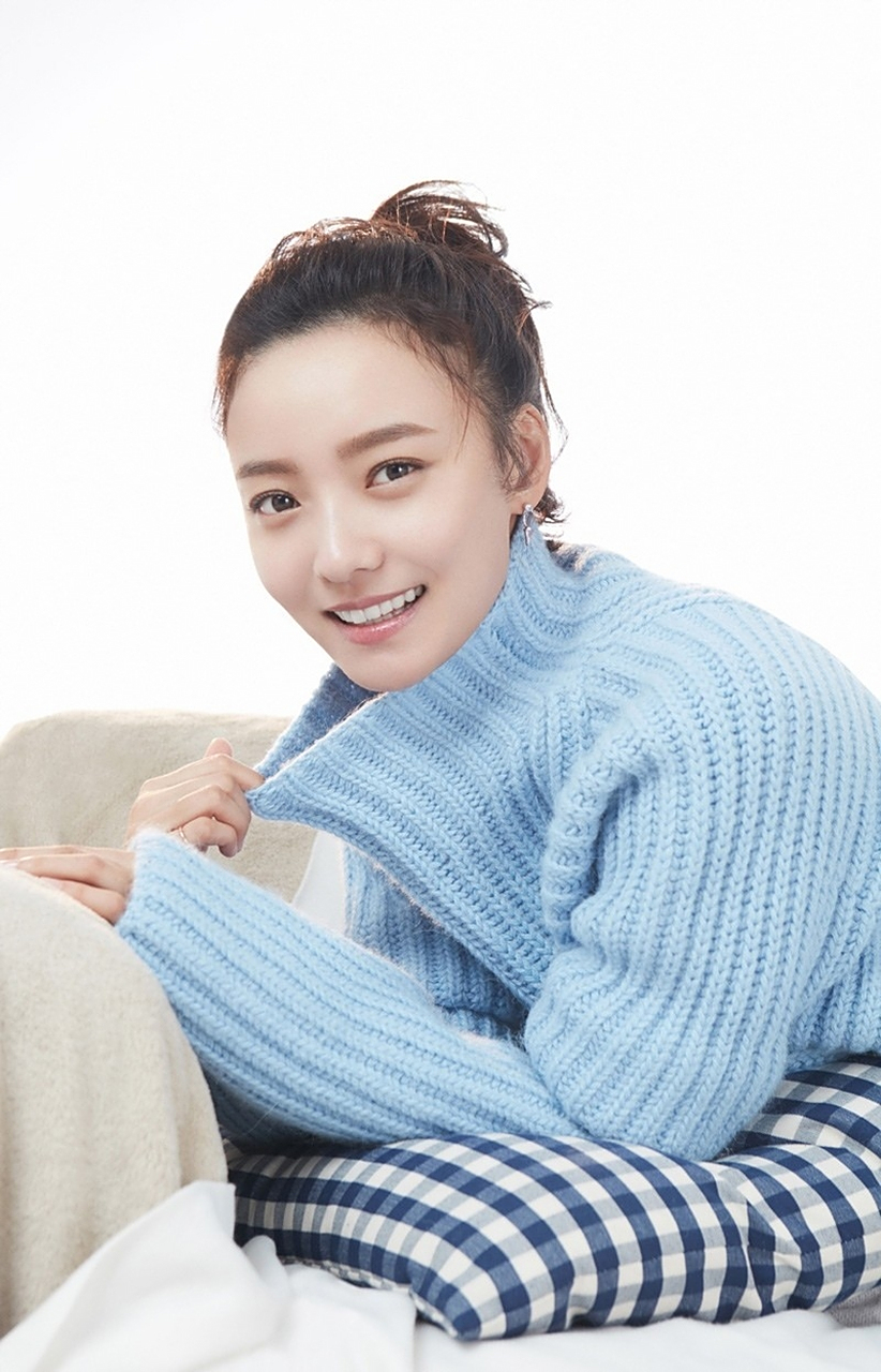 林源小清新恬静居家写真