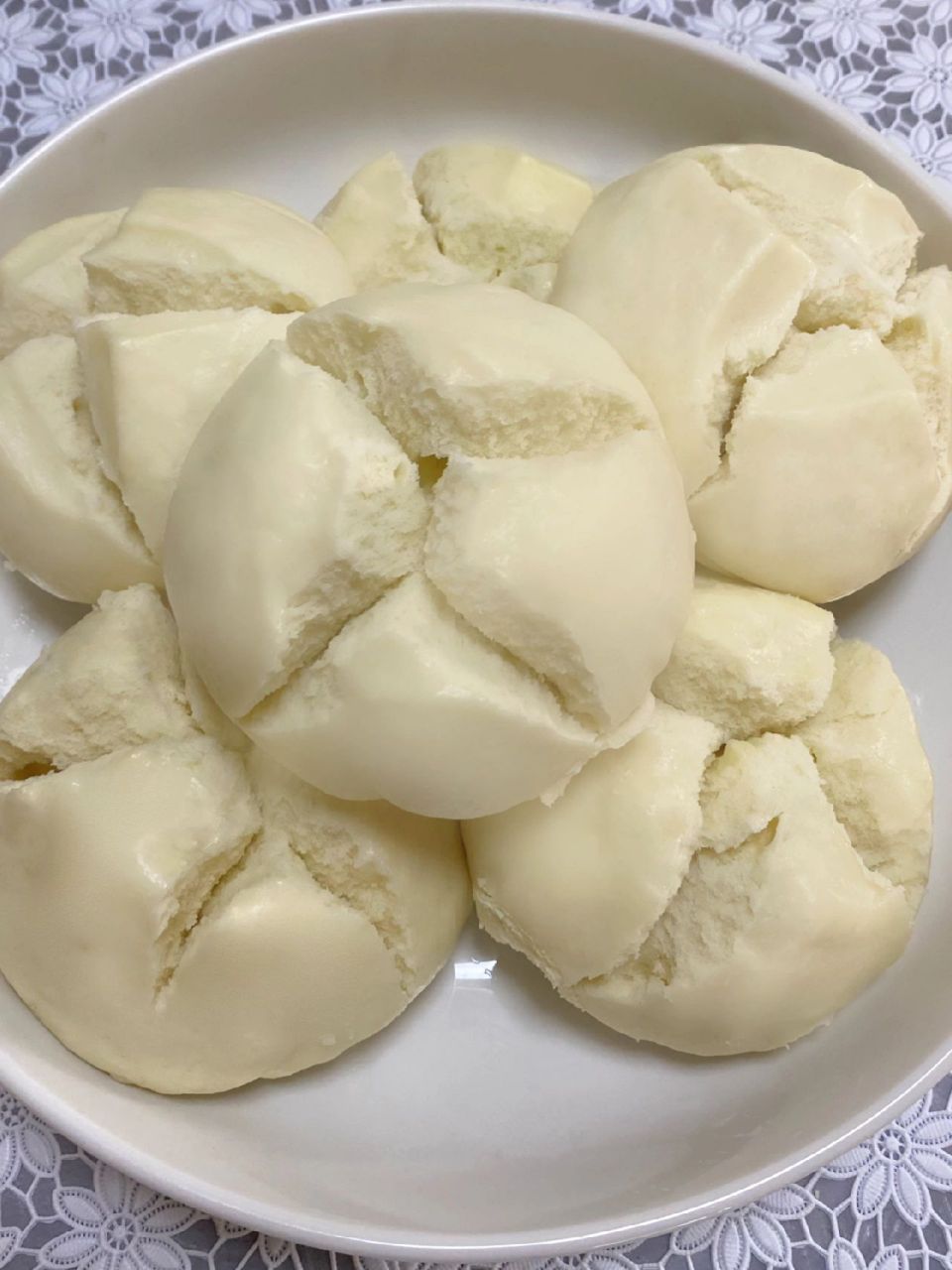 超好吃的酒酿开花馒头,个个蓬松暄软  前几天天气好自己在家做了点