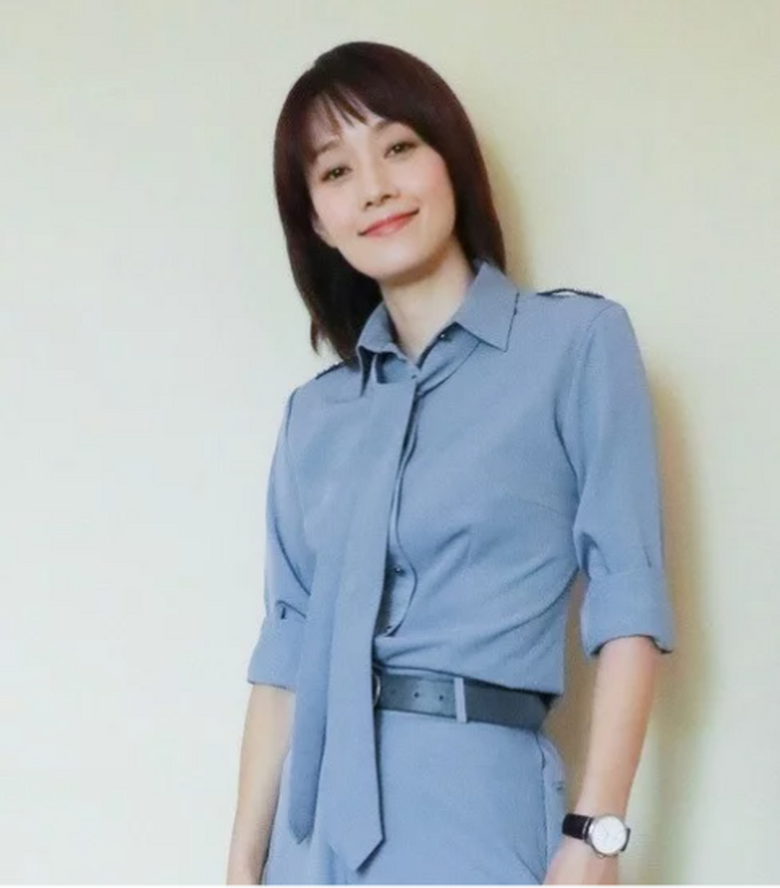 马伊琍终于留长发了,剪一款齐肩发型减龄有魅力,至少年轻20岁