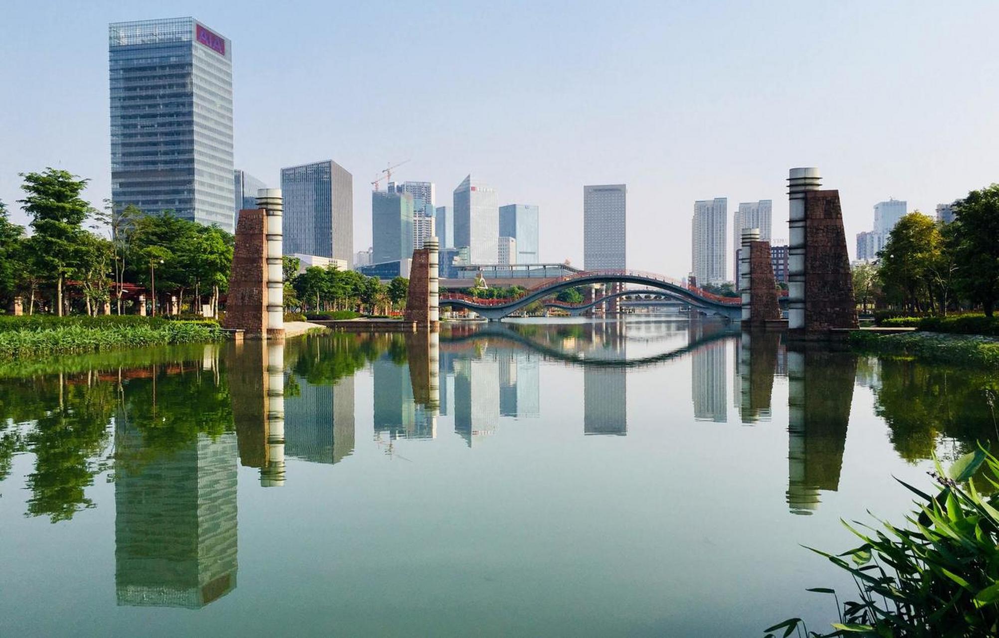 广东佛山南海有一座千灯湖公园,被称为南海城市会客厅,而且这个会客厅