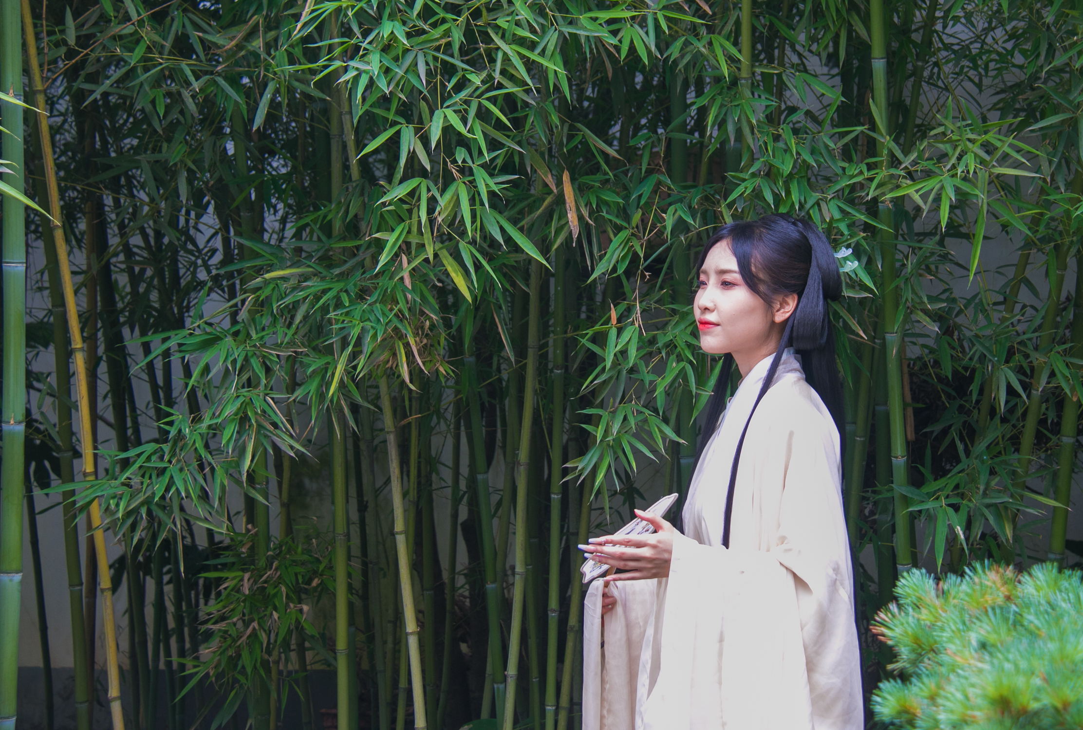 当我扮成古风小生见女友后，，，，，她逐渐猖獗了起来！