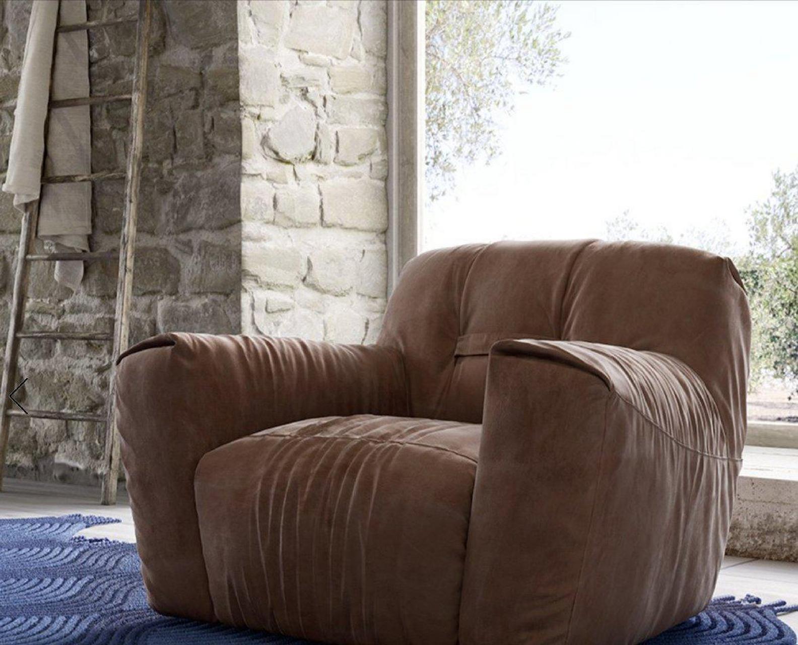 最近看到意大利natuzzi2021新推出的沙发产品, 看起来圆圆胖胖,慵懒