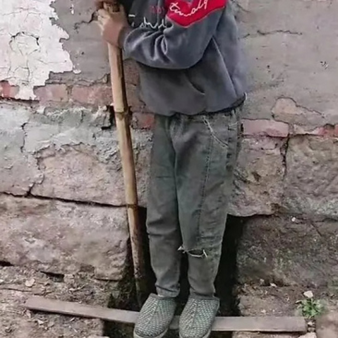 这孩子,晚上皮带炒肉是少不了了