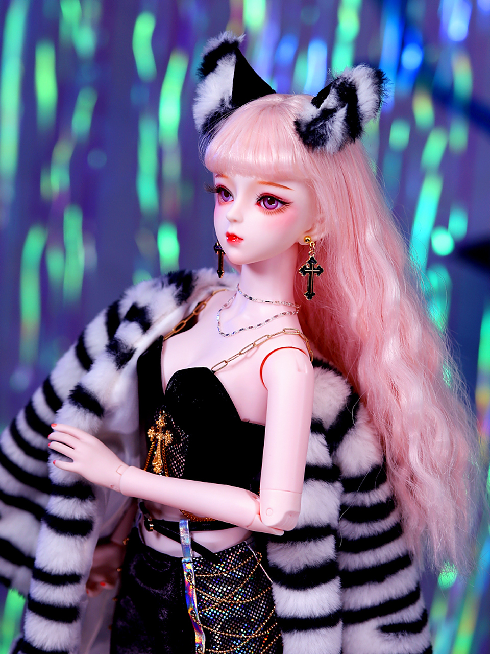 德必胜歌莉娅,一款60cm可动关节芭比娃娃,采用abs环保材质制作,外观