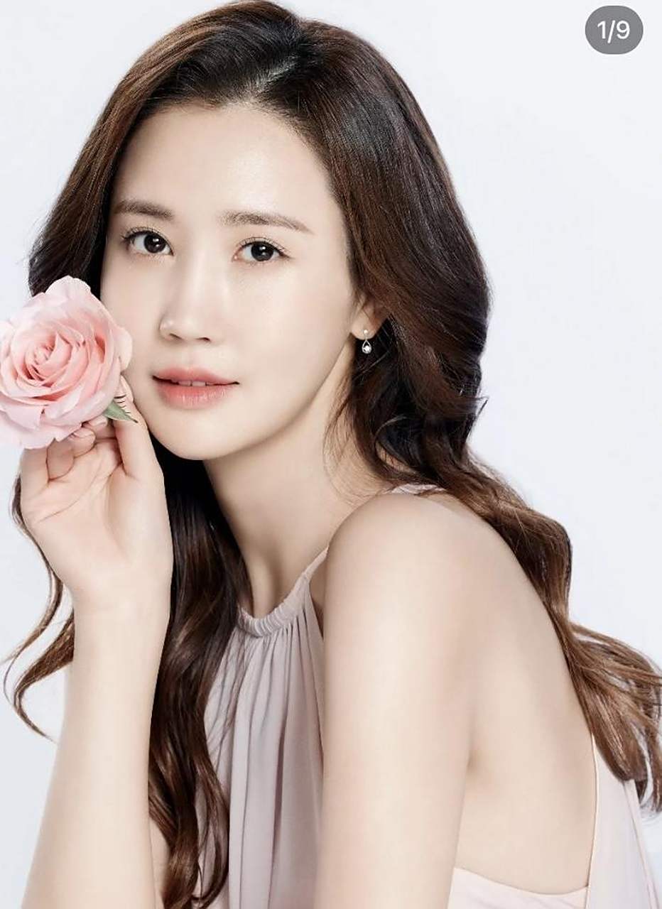 结婚前先换脸?李多海官宣后首露面被指脸部僵硬,整容上瘾了?