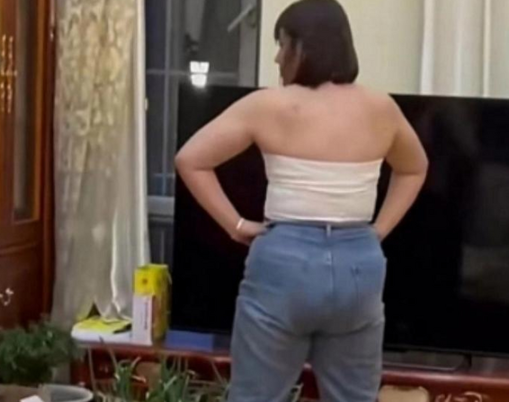 虎背熊腰也可以去形容一个女人