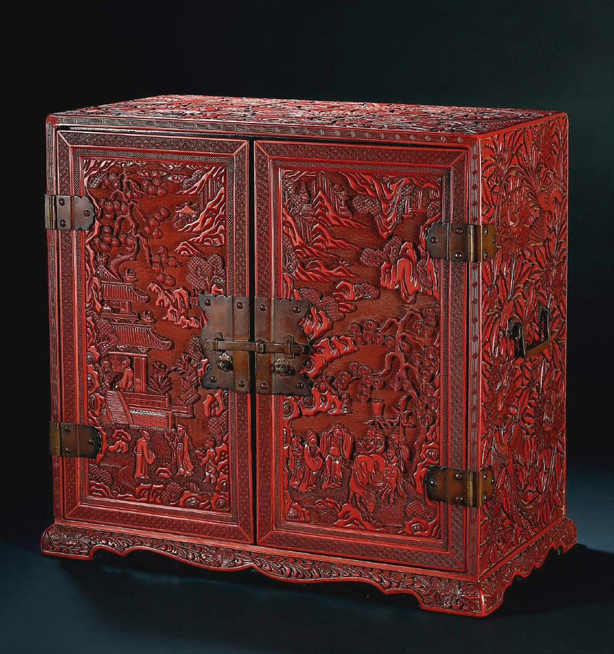 扬州传统工艺之一 剔红漆雕