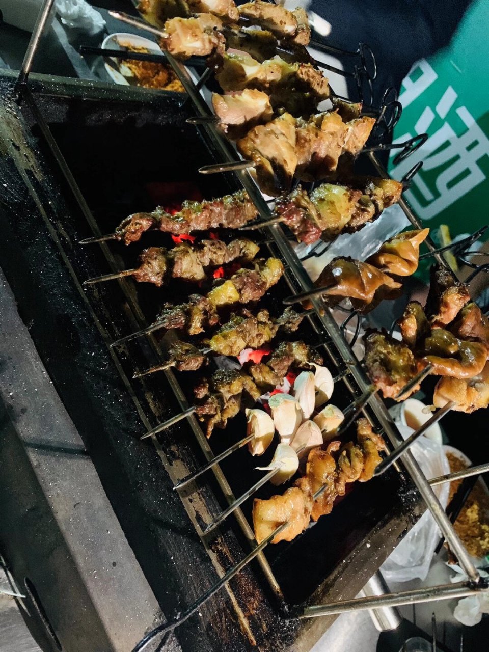 临淄官方烧烤攻略  当谈到烧烤时,临淄是当之无愧的烧烤之都.