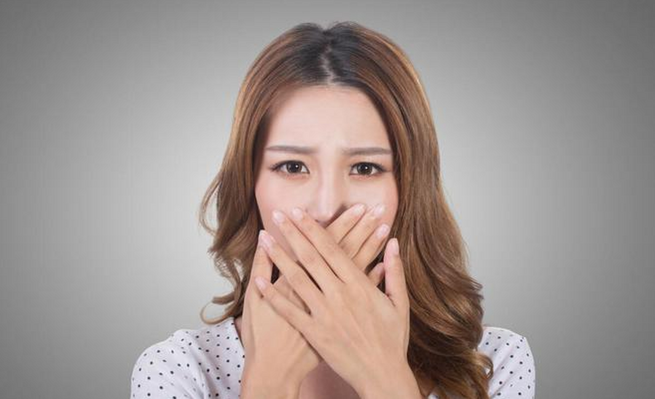 很多女性对于自己私处的发出的味道耿耿于怀,精致的女孩甚至买了私处