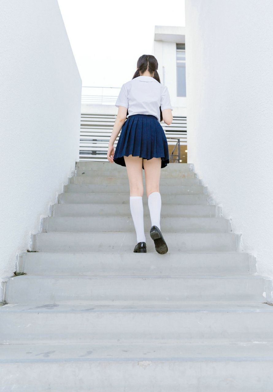 教室里的双马尾少女,甜美可爱