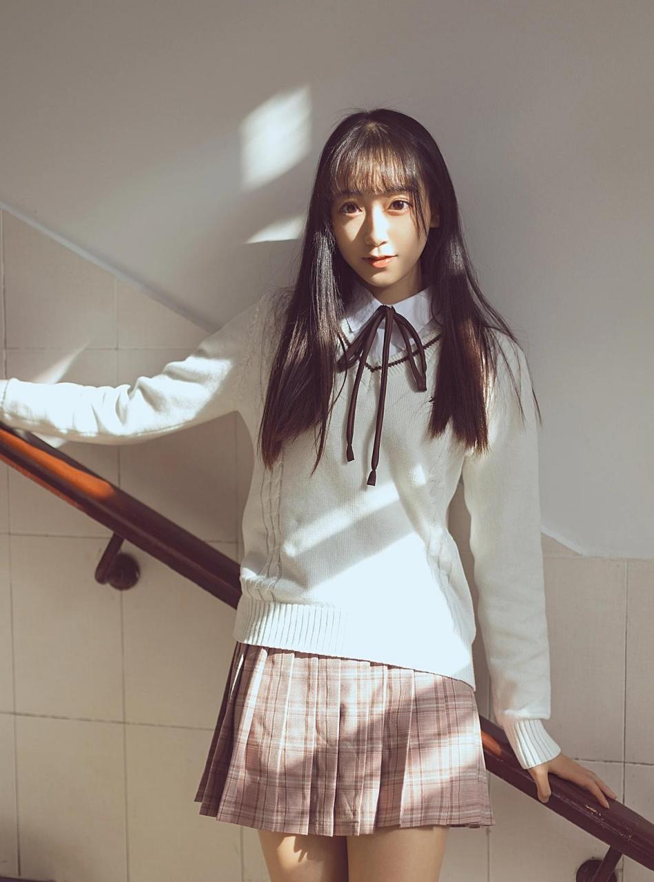 大眼睛长发jk少女,元气满满很可爱~ #娱乐最前沿