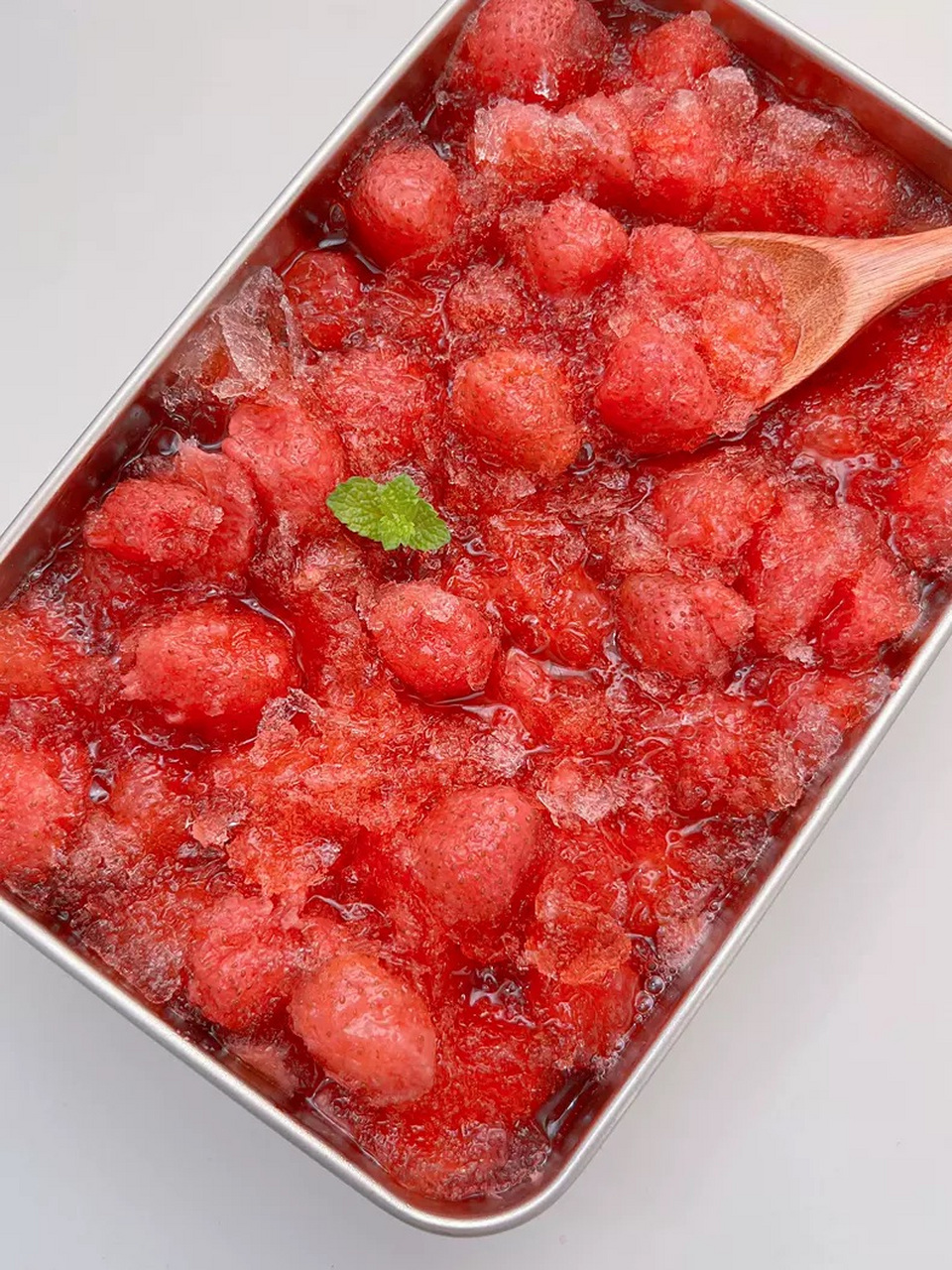 这个冰点草莓真的巨巨巨好吃! 最近夜市很火爆的冰点草莓你们吃了吗?