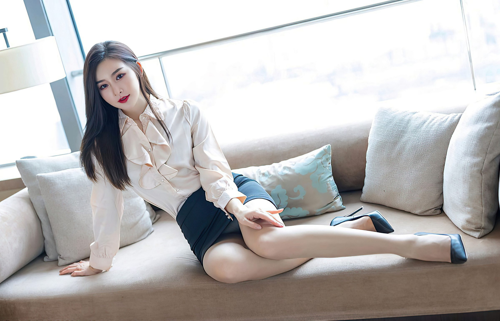 性感女神vanessa丝袜高跟制服私房美拍