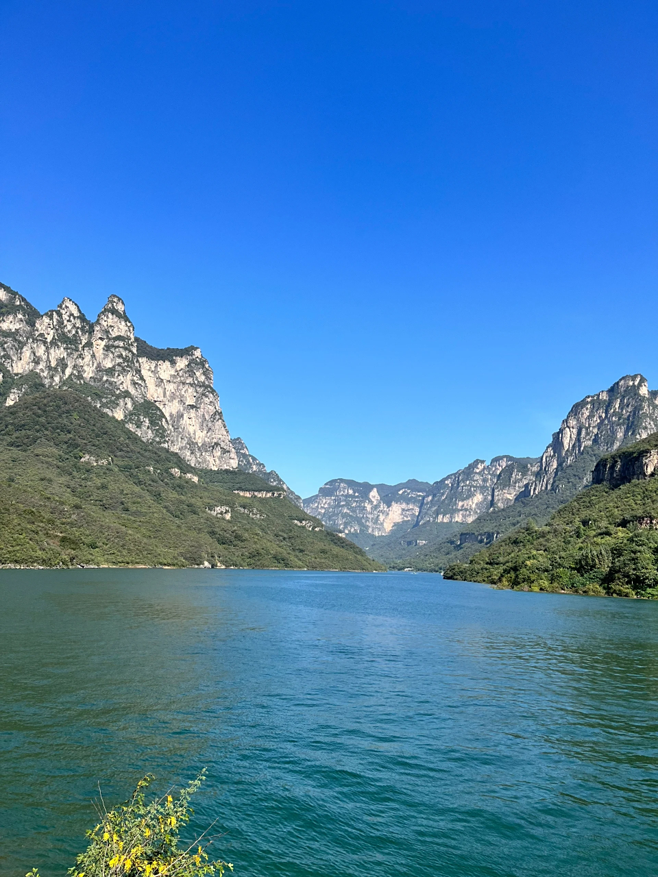 云台山风景名胜区旅游攻略  两日游攻略: 第一天峡谷游 : 红石峡