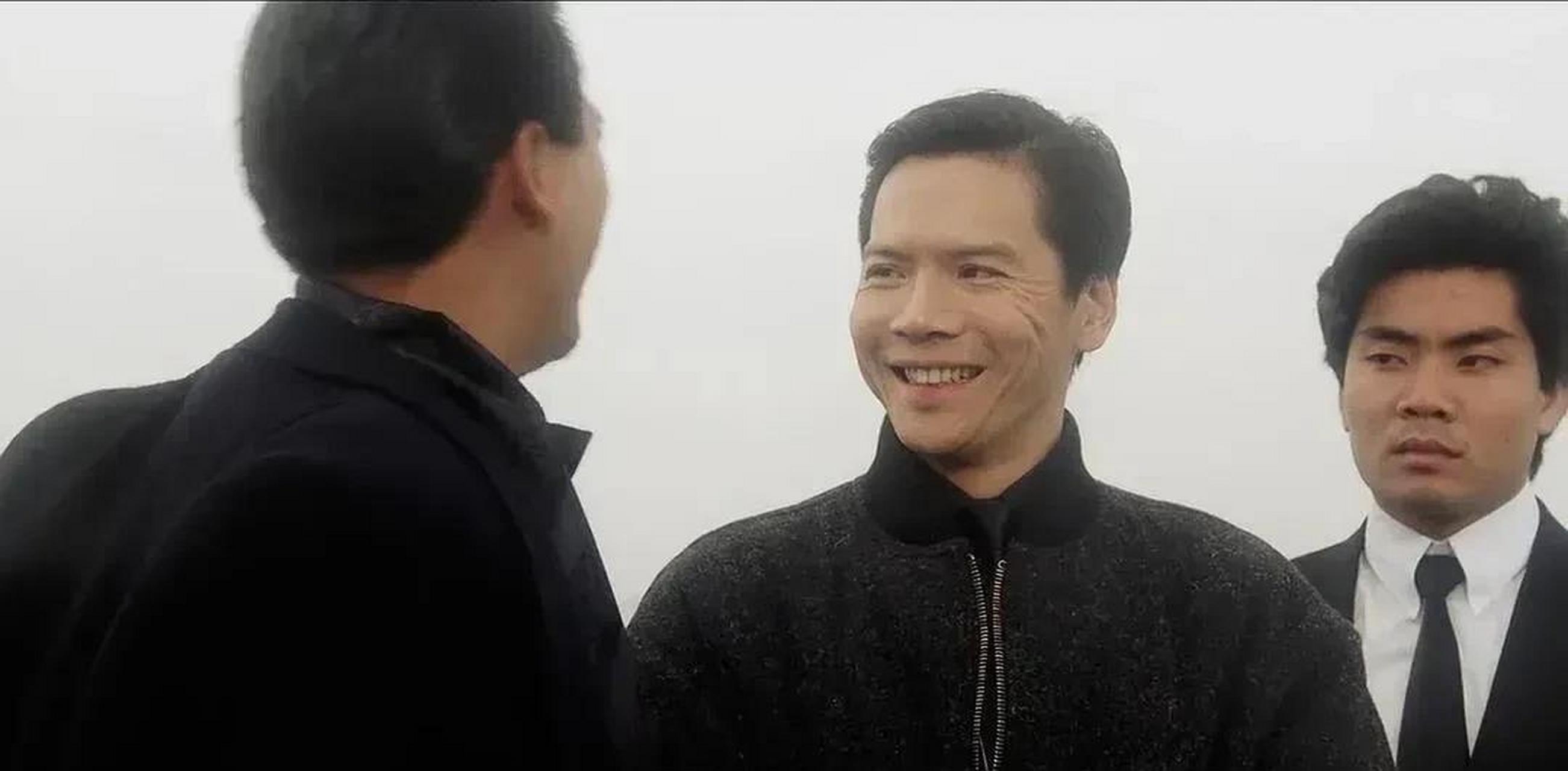 34年前,王晶导演筹拍《赌神》时,哄老板向华强先生客串了"龙五"一角