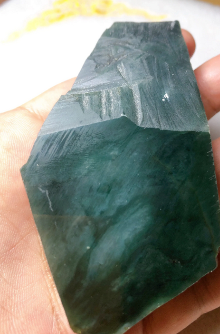 点击头像看直播##翡翠原石#178克南齐冰种老蓝水明料,肉细种老,现在