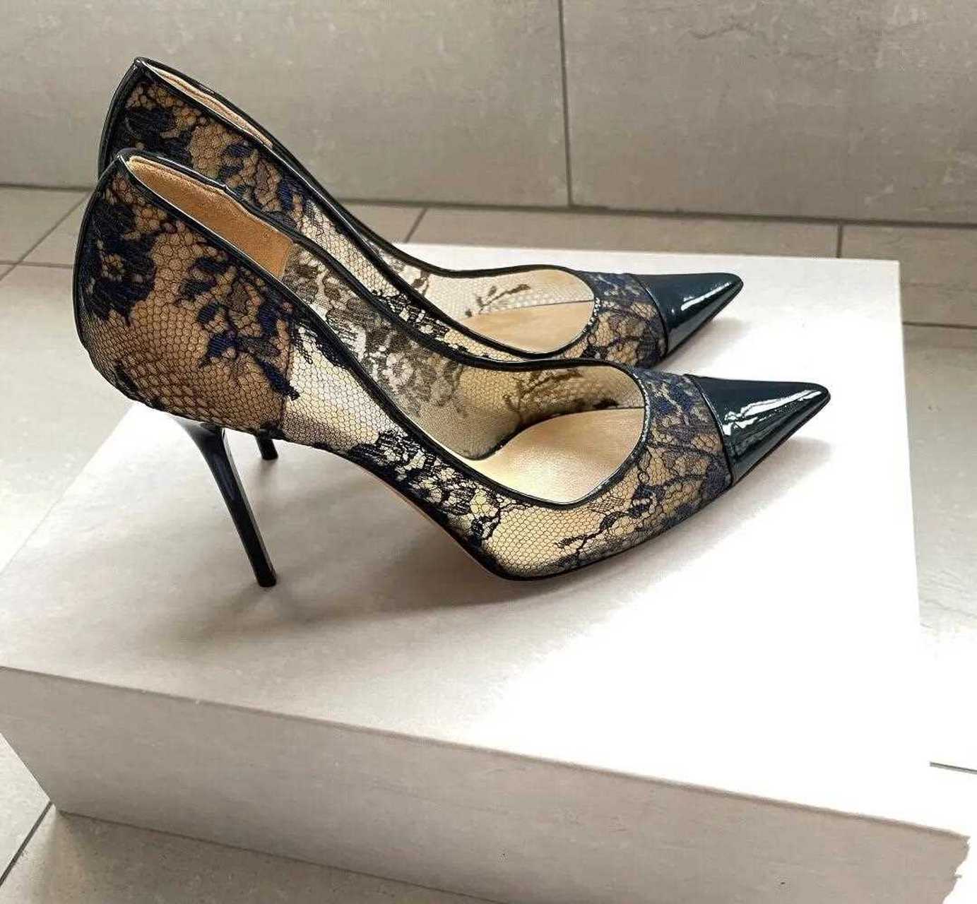 尖头高跟鞋分享,蕾丝高跟气质迷人[期待]