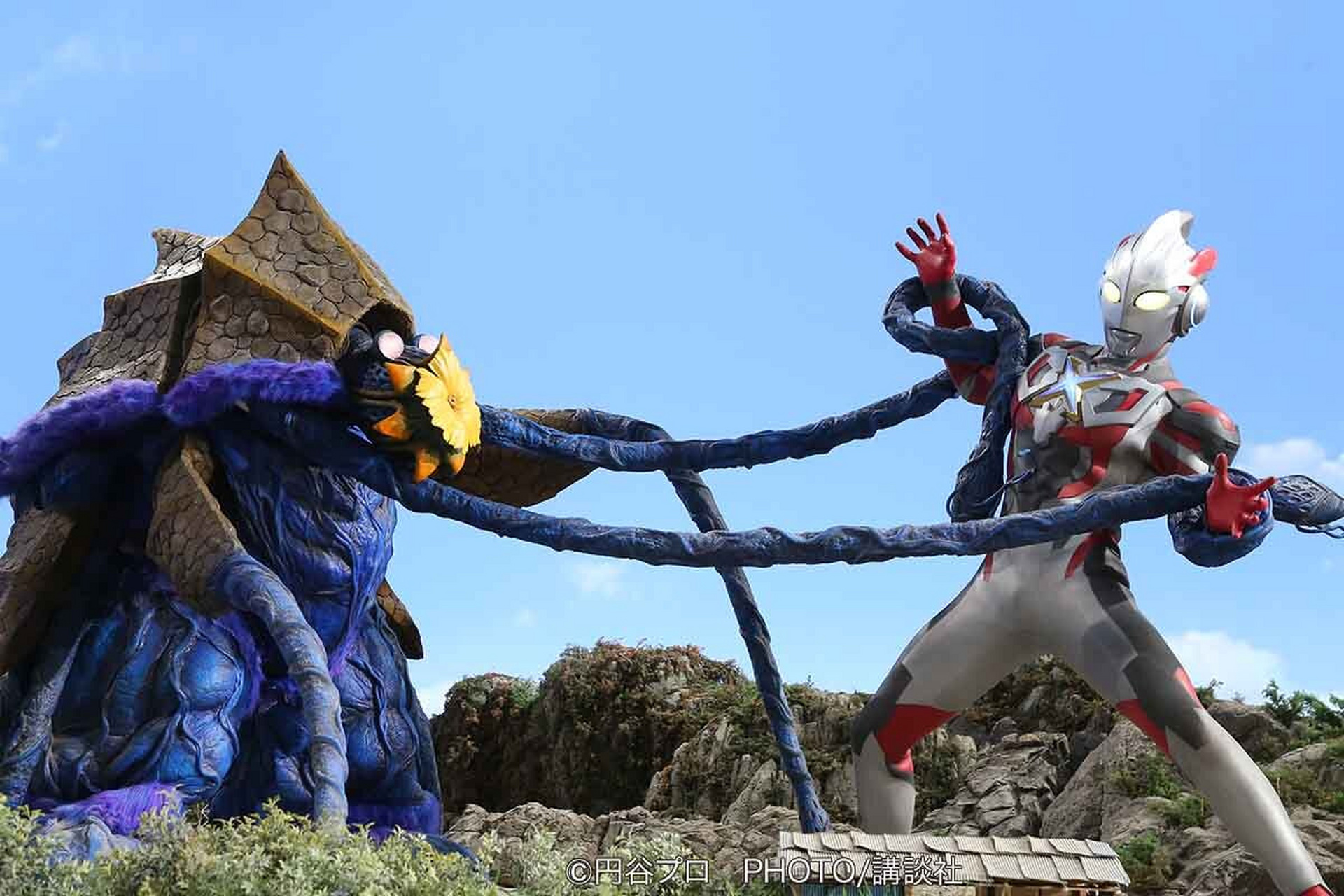 奥特曼# 奥特记忆——《艾克斯奥特曼》 怪兽法奥林加从天而降,看似