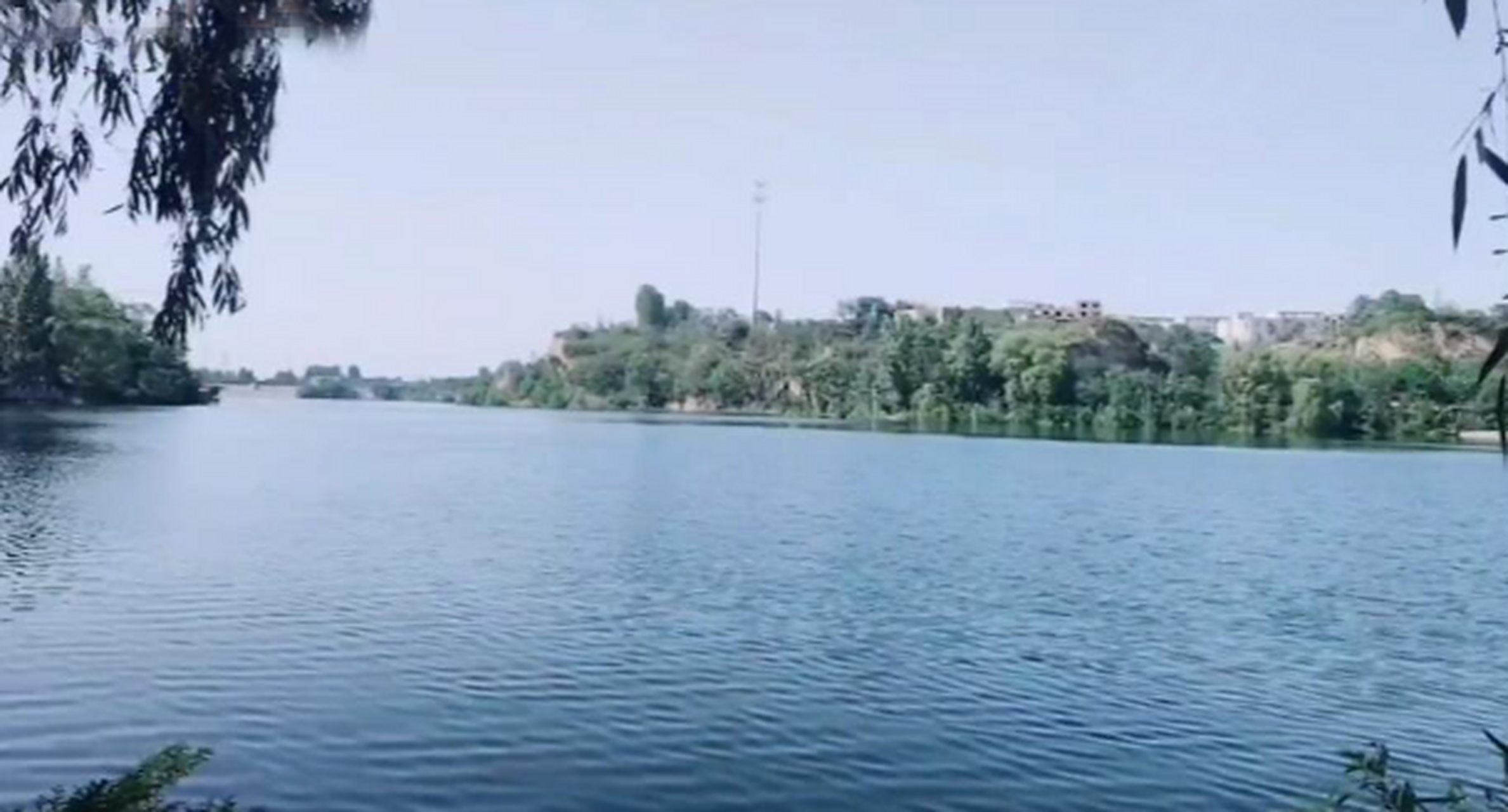 郑州凤凰岛位于二七区侯寨乡.