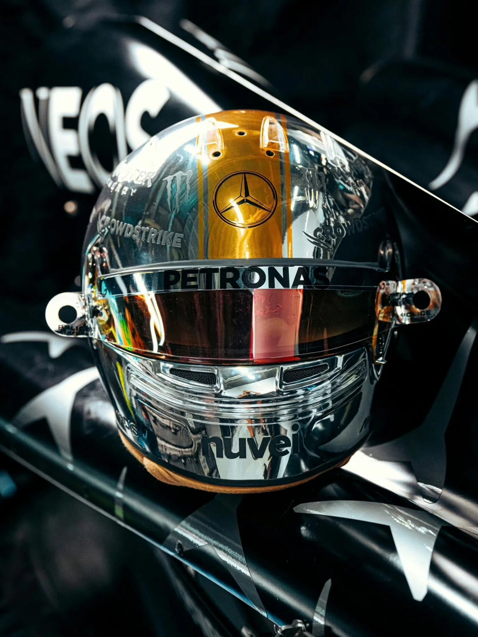 空山基x汉密尔顿=无敌  这波空山基和老汉的合作真的无敌了,太帅了!