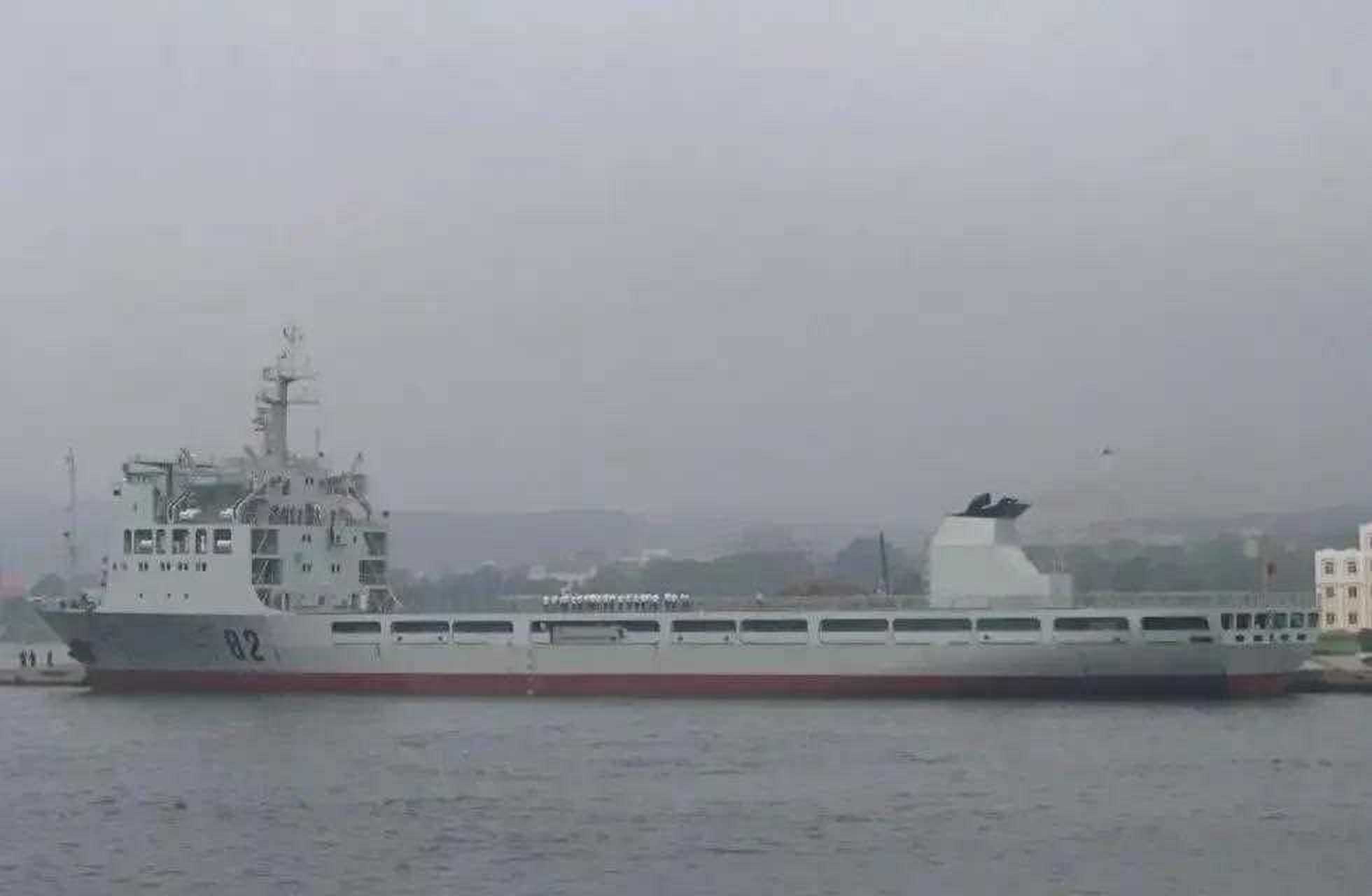 1999年11月,我国训练舰外出测试时,一艘美国测量船,竟然无故对我们的