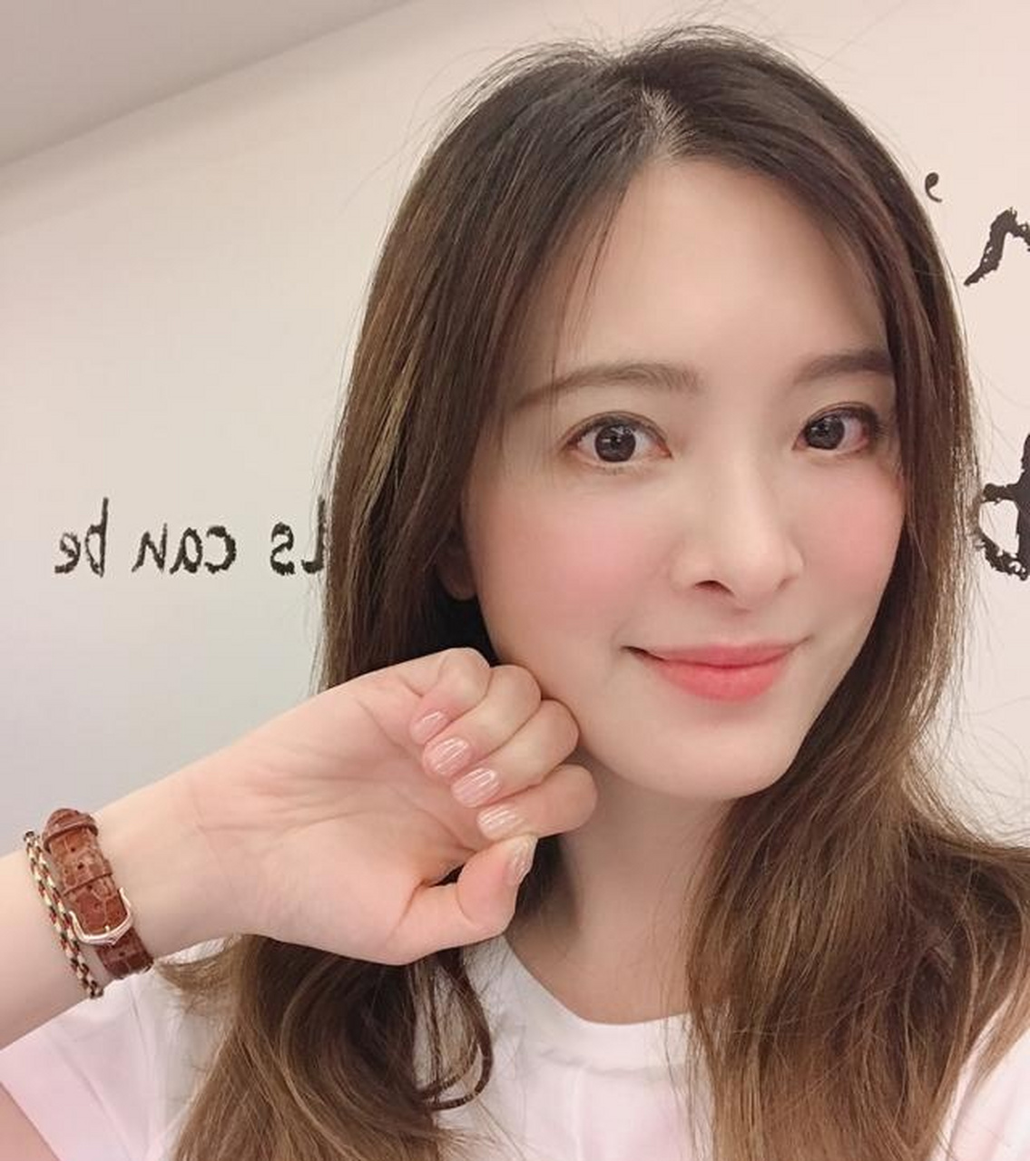 在昨天台湾省媒体也是首次曝光刘真手术的原因,由于刘真从小就喜爱