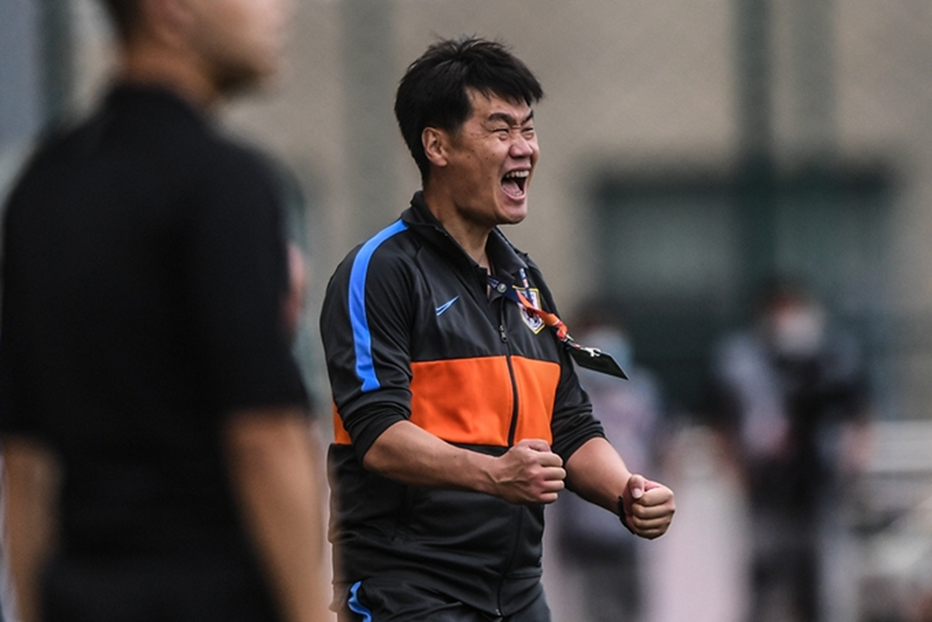 体育新鲜事##讲出你的中超故事# 图为山东鲁能泰山队主教练李霄鹏