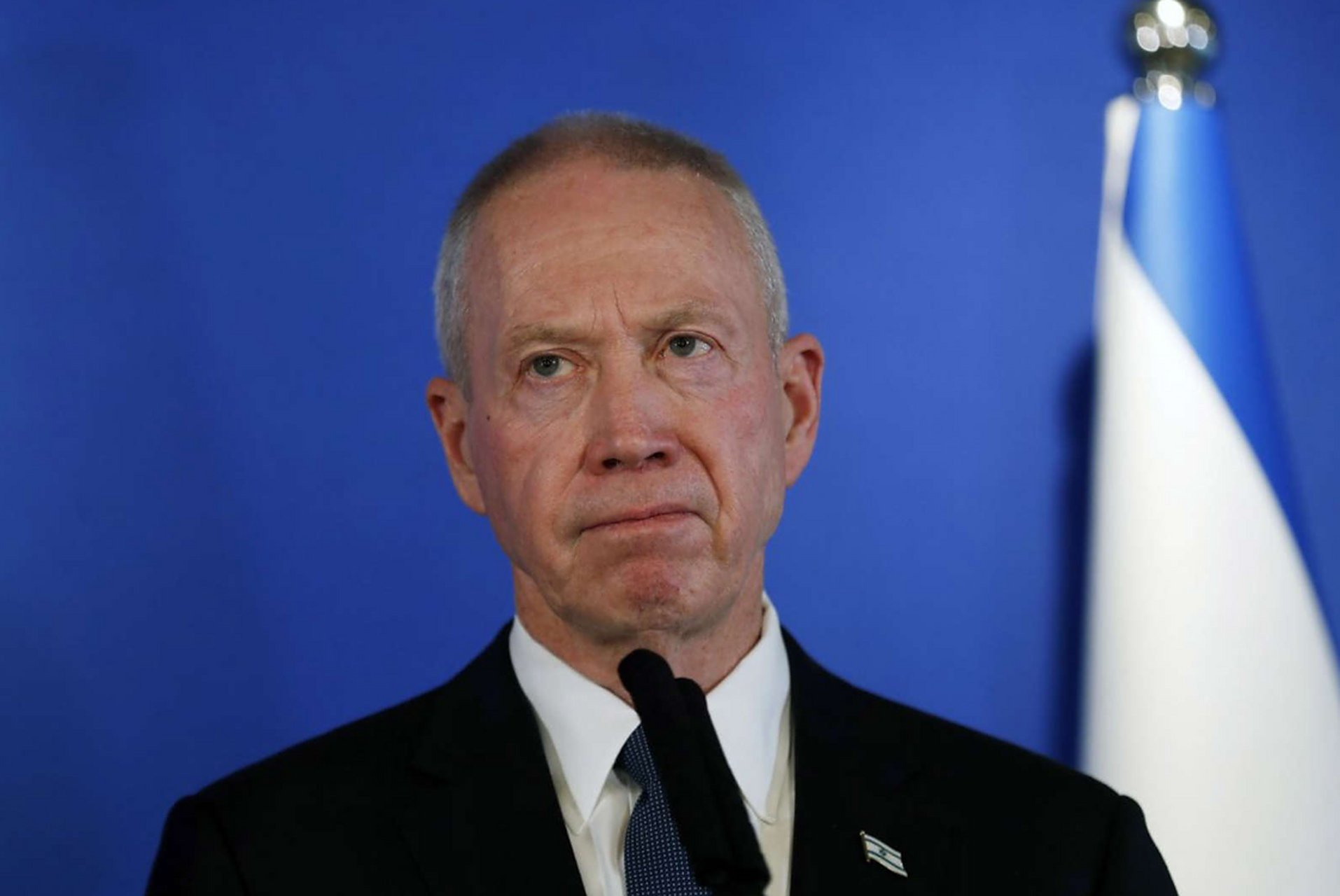 以色列国防部长加兰特警告称,预备役军人对政府提出的