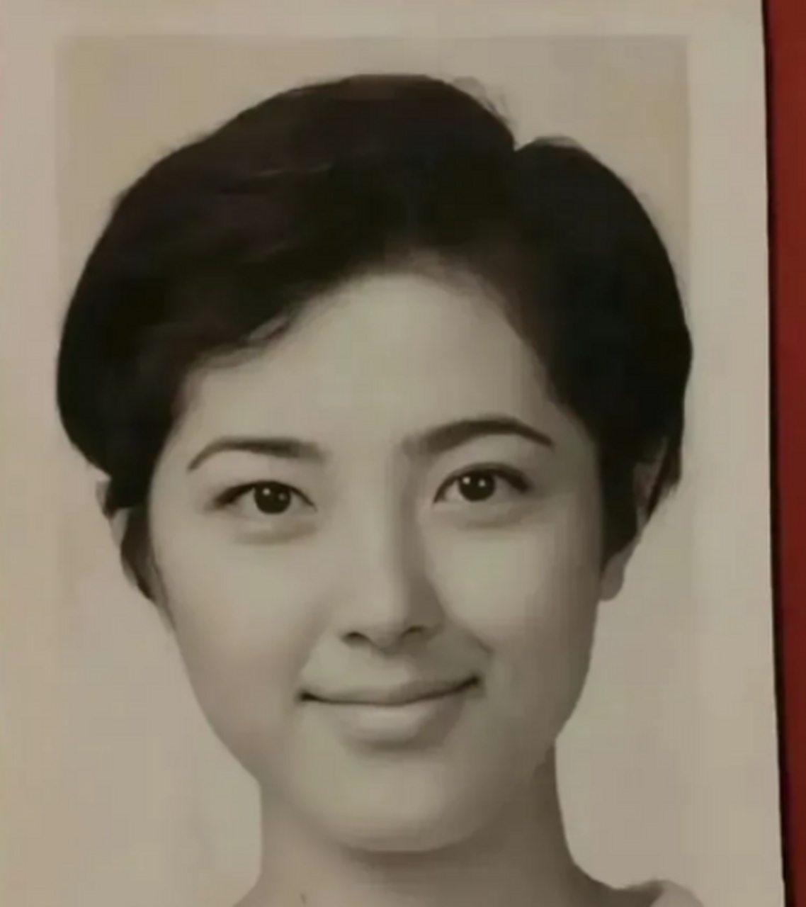 中戏96班一直是娱乐圈著名的明星班,"七朵金花"更是这个班级中靓丽的